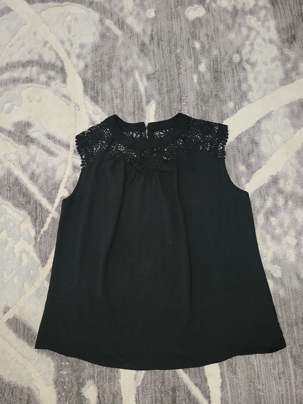 Black Sleeveless Lace Yoke Top